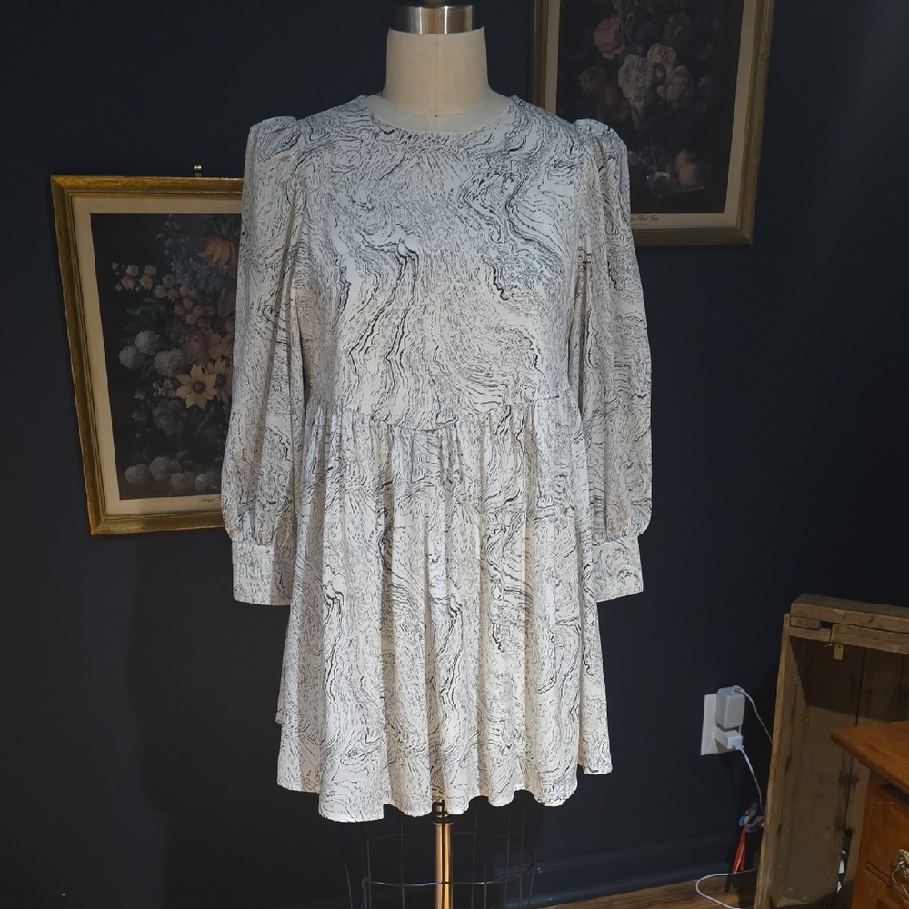 TCEC Marble Pattern Long Sleeve Dress